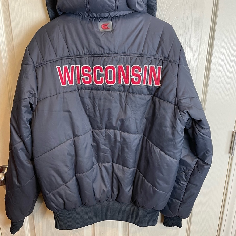 Wisconsin Badgers Puffer Jacket Large - Picture 3 of 14